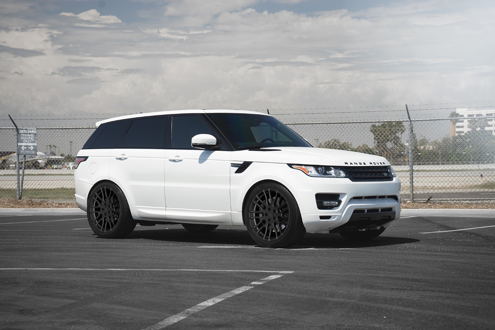 Купить кованые диски на Range Rover Sport, Vogue, Evoque в Москве