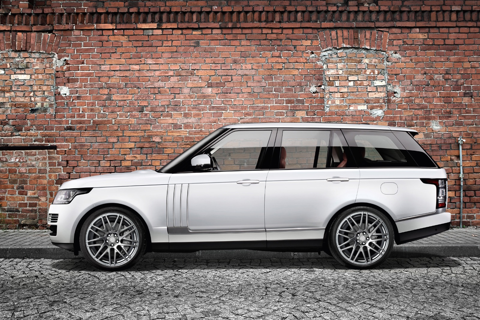 Range rover drive. Рендж Ровер Лонг. Рендж Ровер Вог Лонг. Рендж Ровер Лонг 2020. Рендж Ровер Лонг 2016.