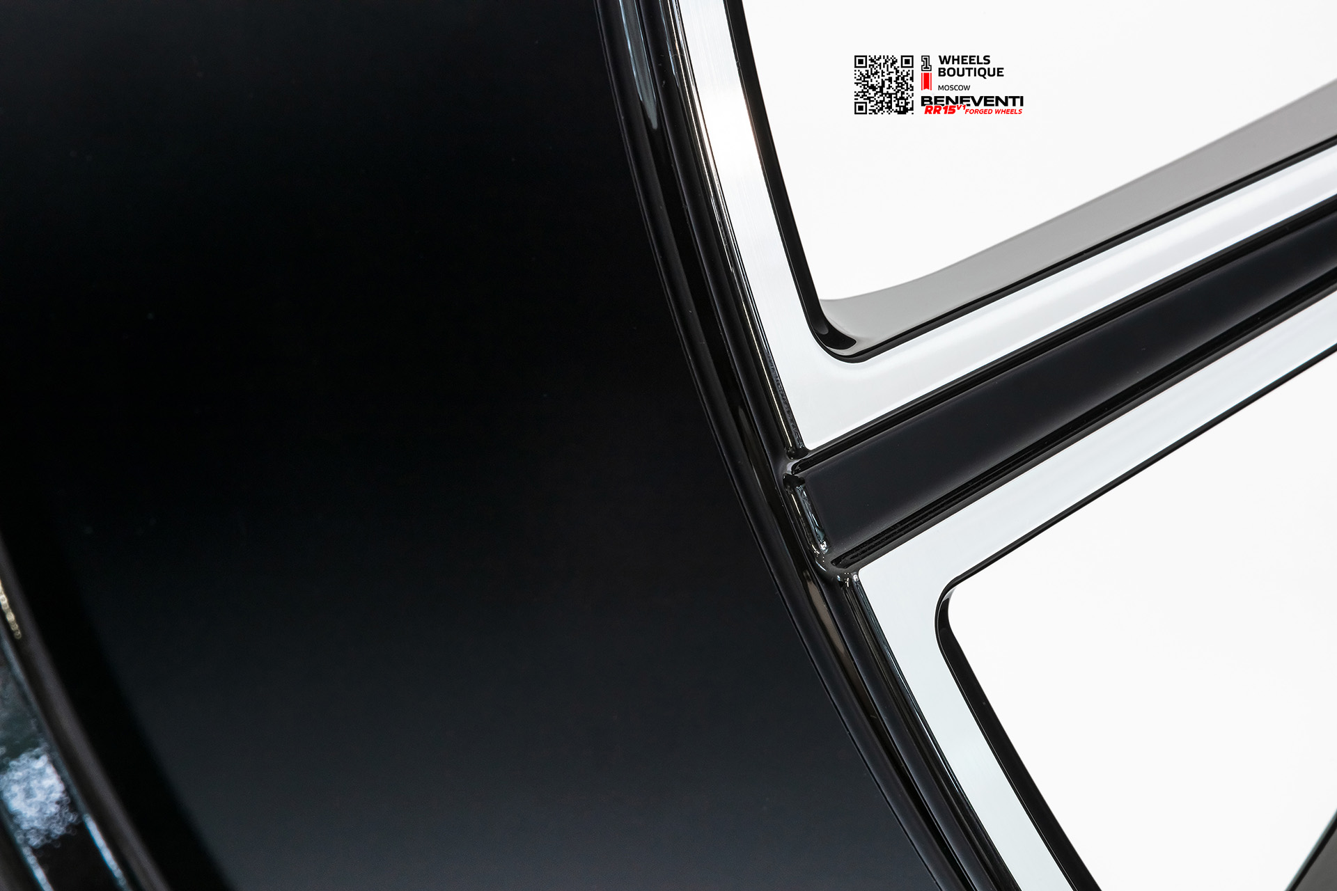 Кованый моноблок Beneventi RR15 V1 в отделке черный глянец с алмазной проточкой для Mercedes GLS